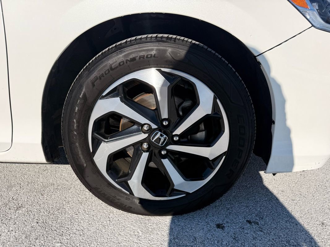 Used 2017 Honda Accord EX-L image 31