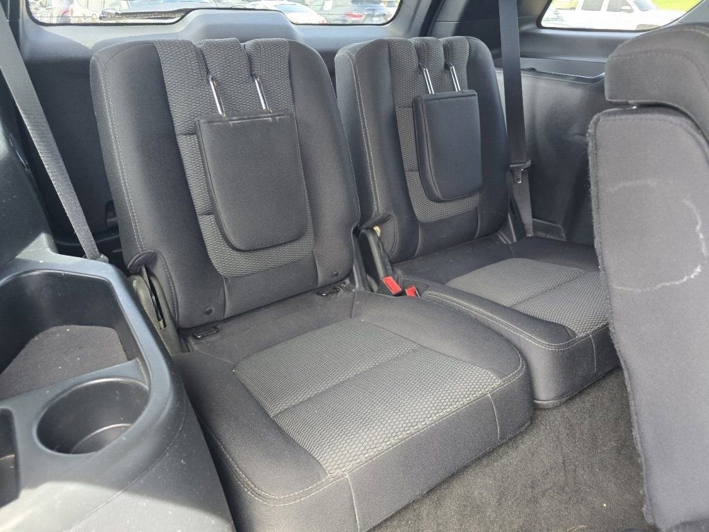 Used 2018 Ford Explorer XLT AWD/4WD image 21