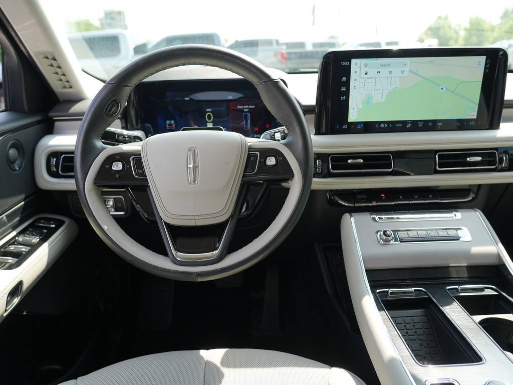 Used 2025 Lincoln Aviator Reserve w/ Illumination Package AWD/4WD image 21