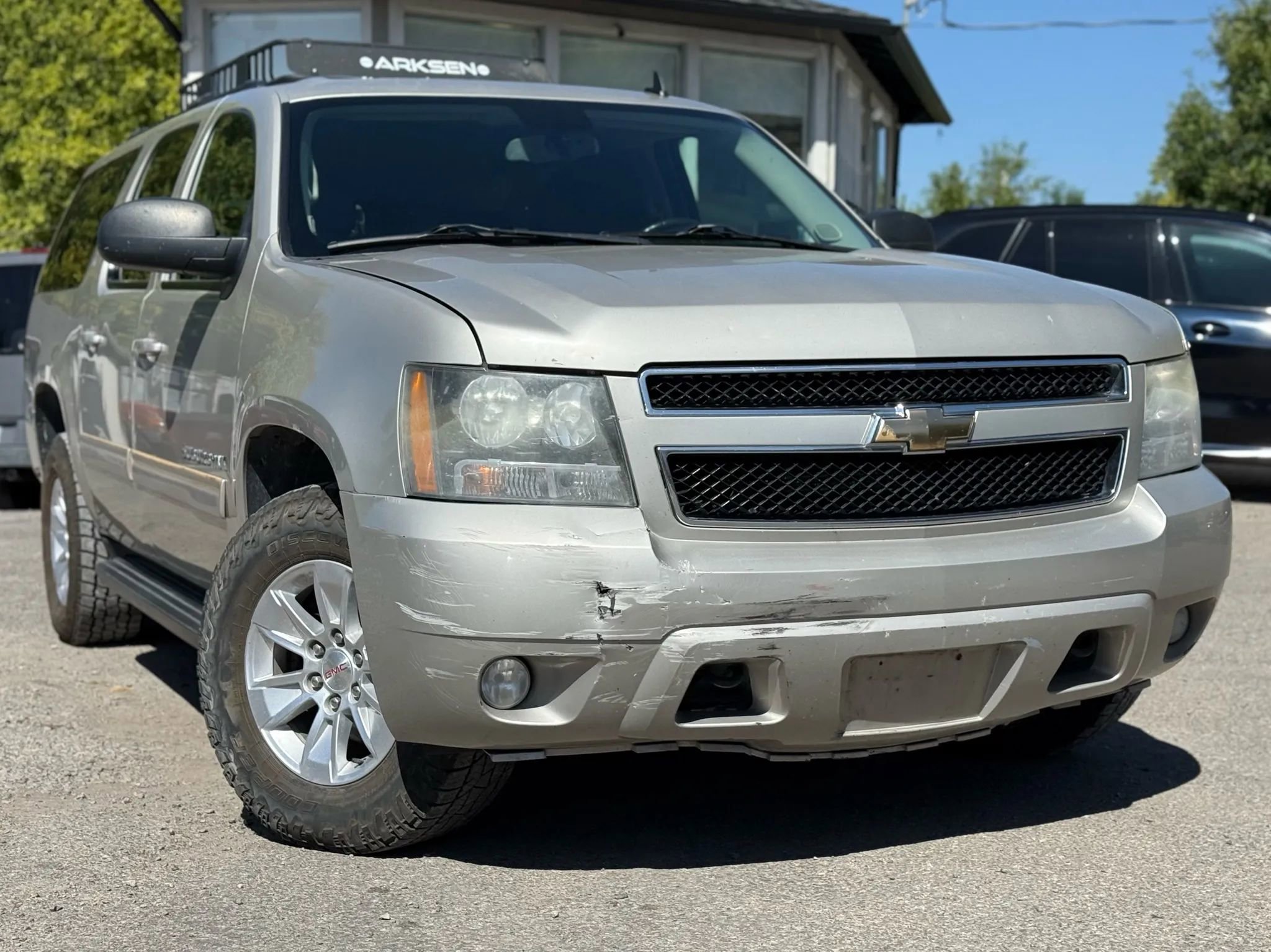 Used 2009 Chevrolet Suburban LT AWD/4WD image 1
