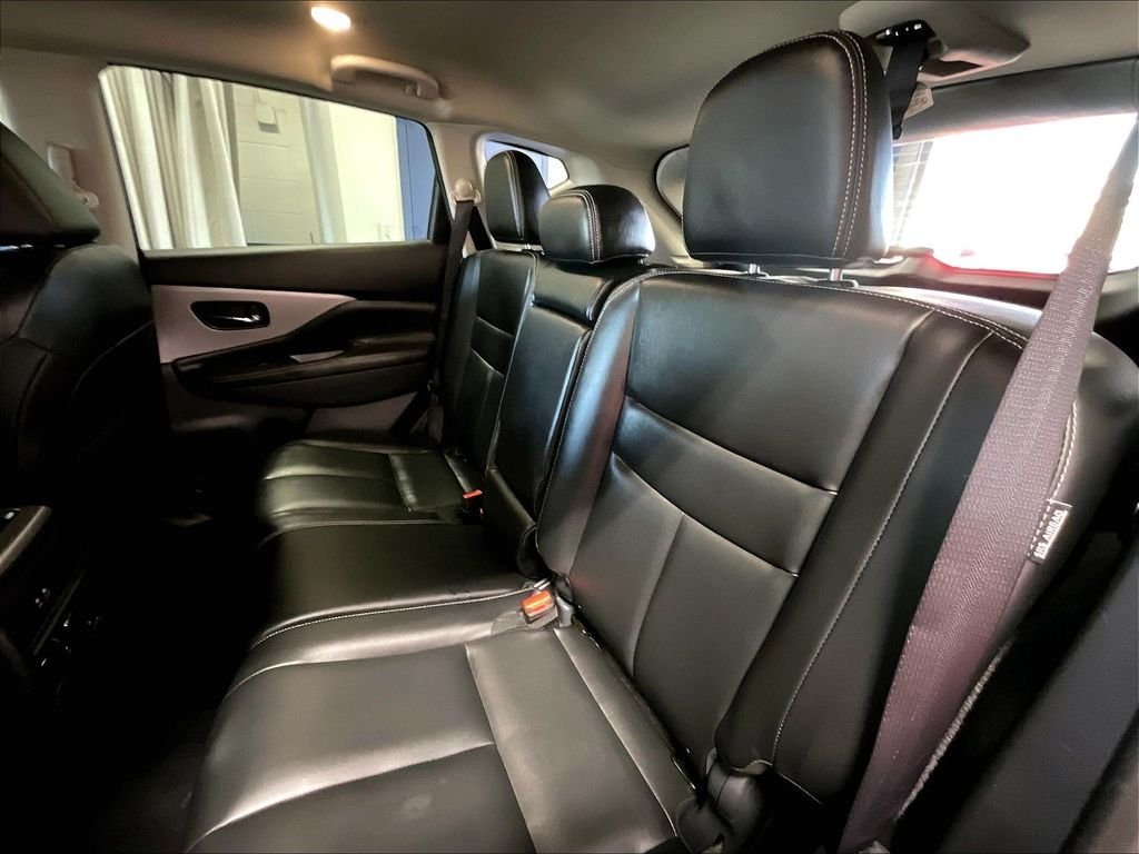 Used 2024 Nissan Murano SV w/ SV Midnight Edition Package AWD/4WD image 15