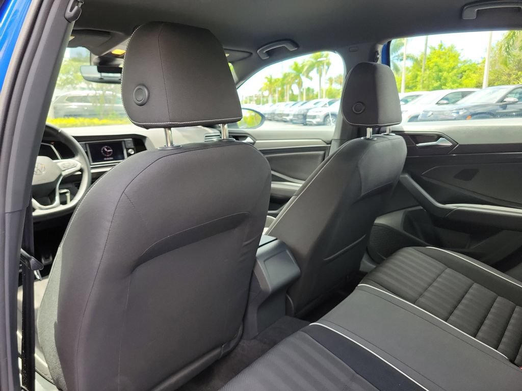 Used 2023 Volkswagen Jetta Sport FWD image 10