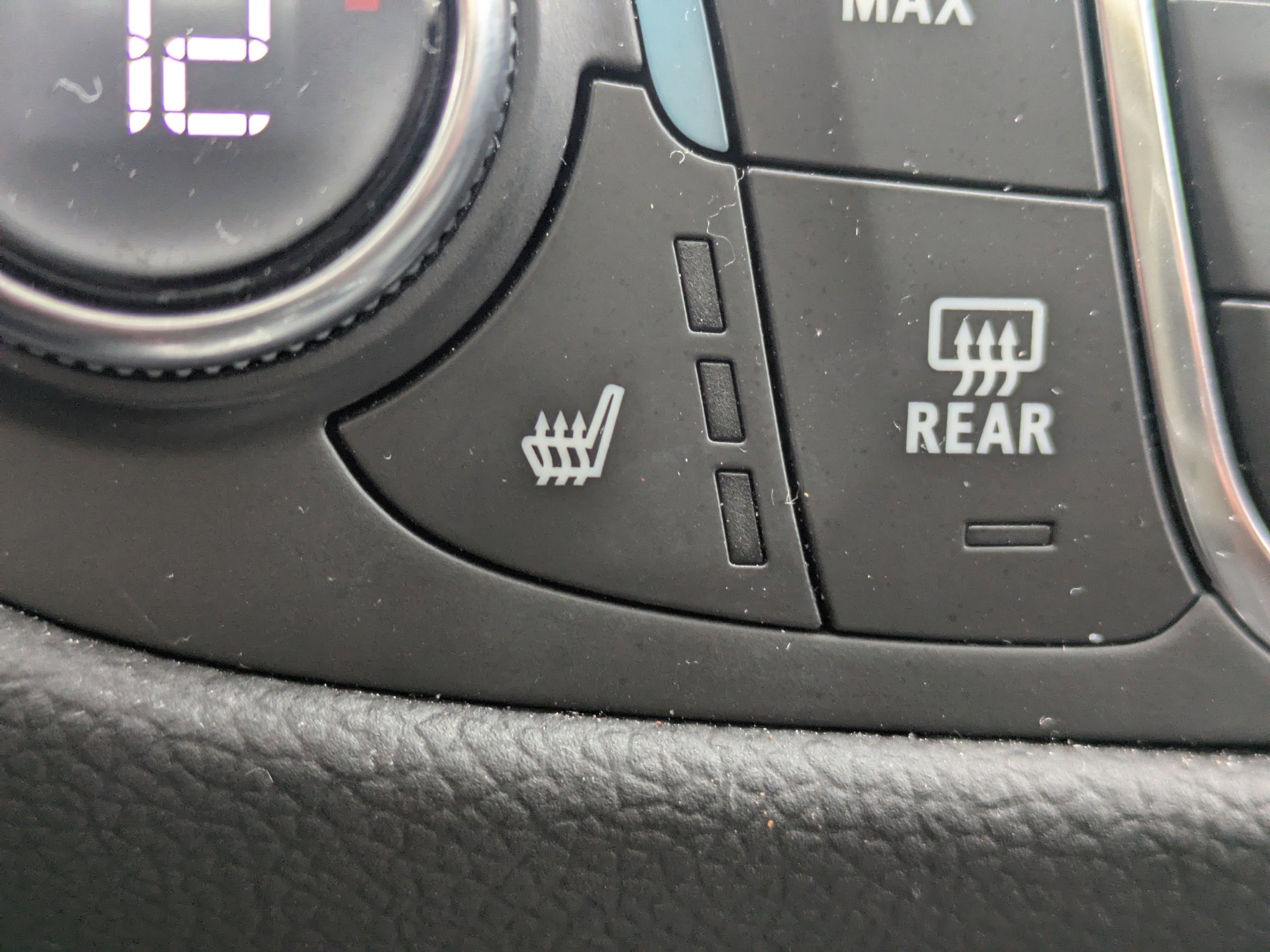 Used 2024 Chevrolet Equinox LT image 24