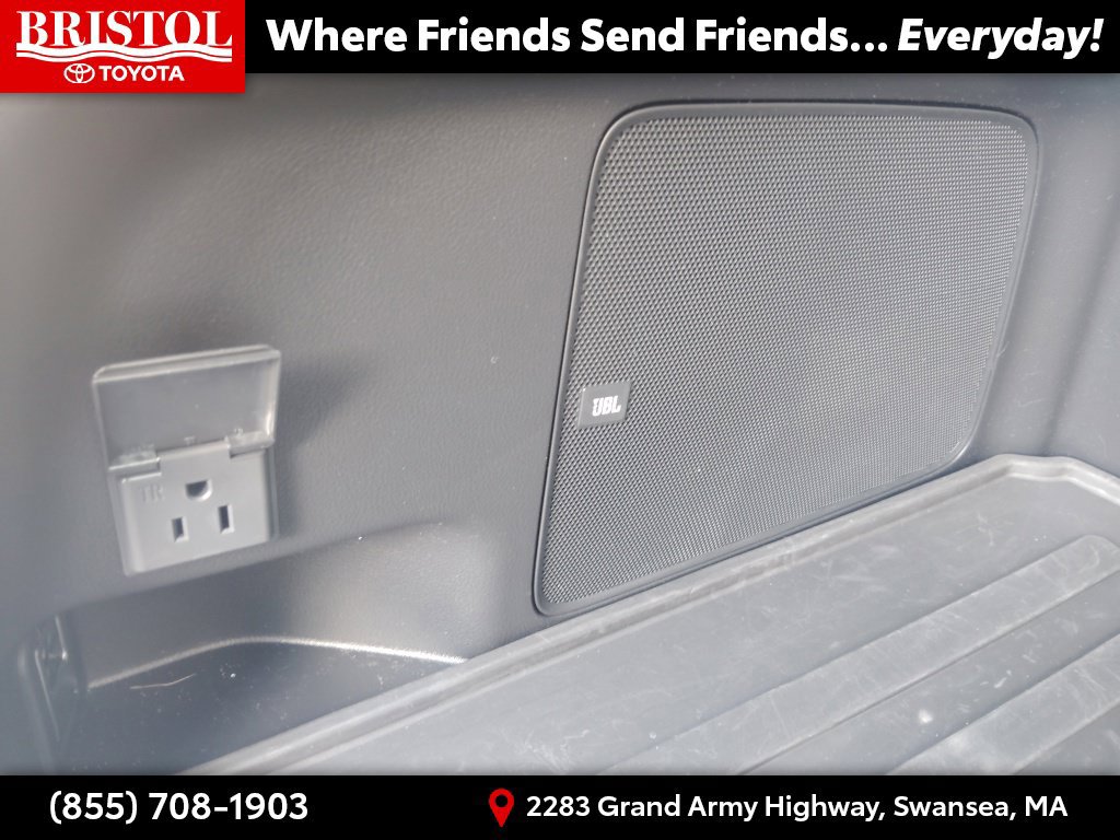 Used 2024 Toyota Grand Highlander AWD Hybrid image 34