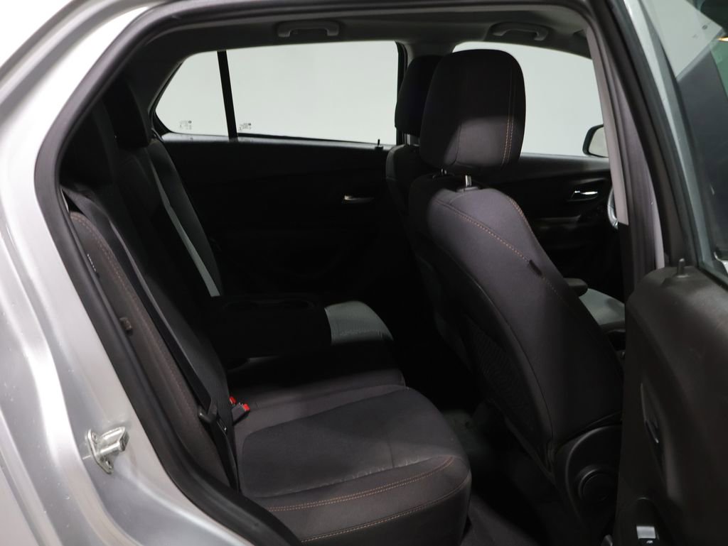 Used 2018 Chevrolet Trax LS image 20