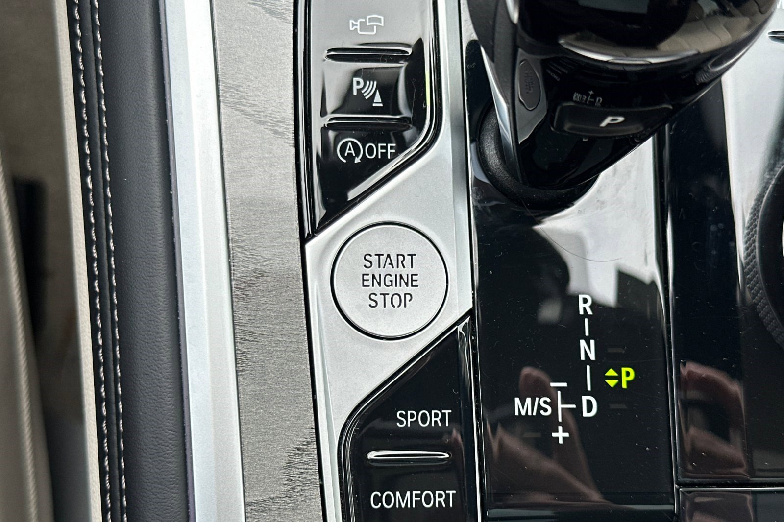 Certified 2025 BMW M850i xDrive w/ M Sport Professional Package image 28