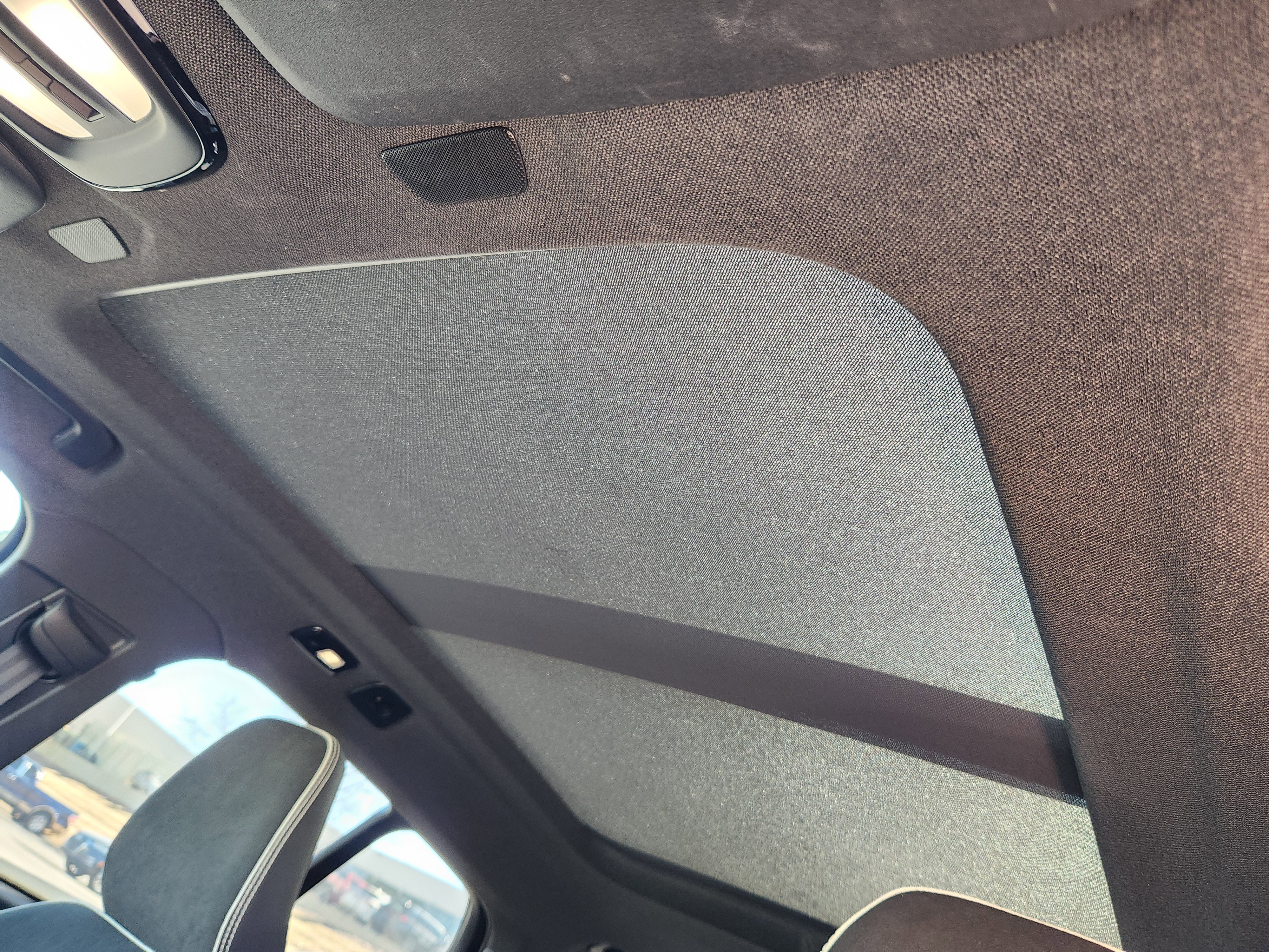 Used 2023 Volvo XC40 Recharge Ultimate image 27