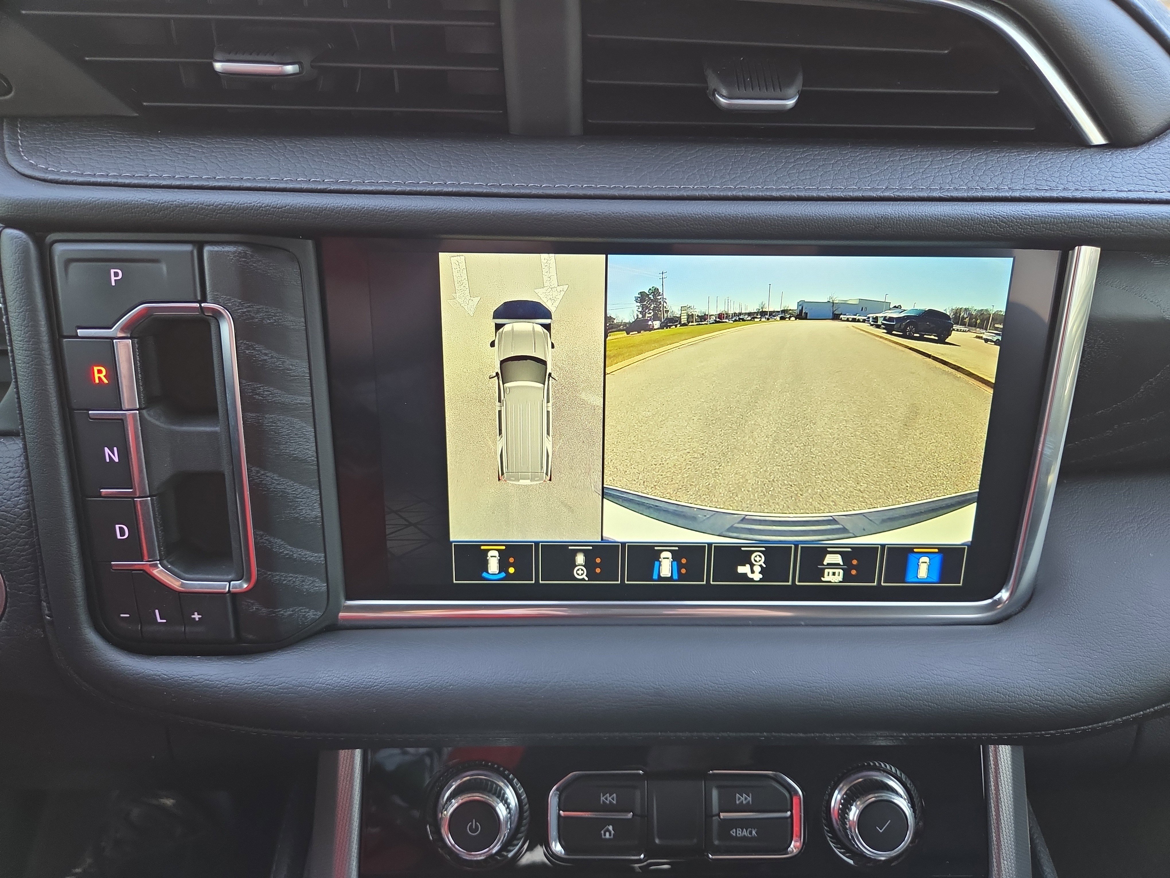 Used 2022 GMC Yukon Denali image 15