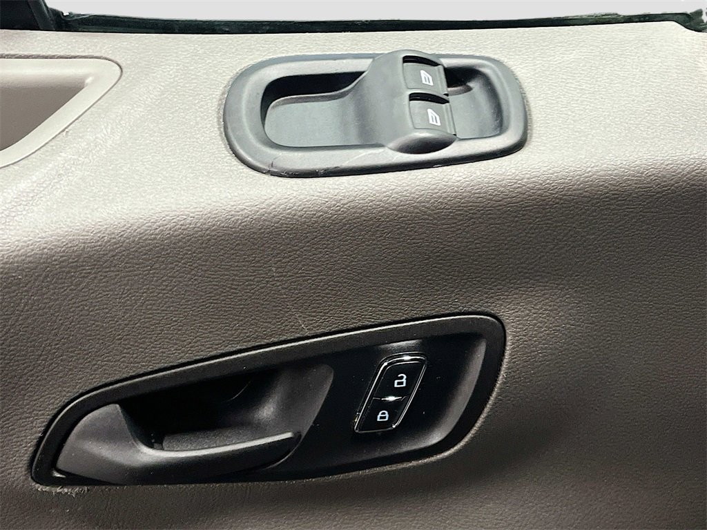 Used 2025 Ford Transit 250 Low Roof w/ Exterior Upgrade Package image 17