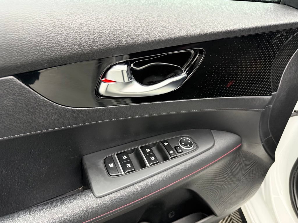 Used 2023 Kia Forte GT FWD image 17