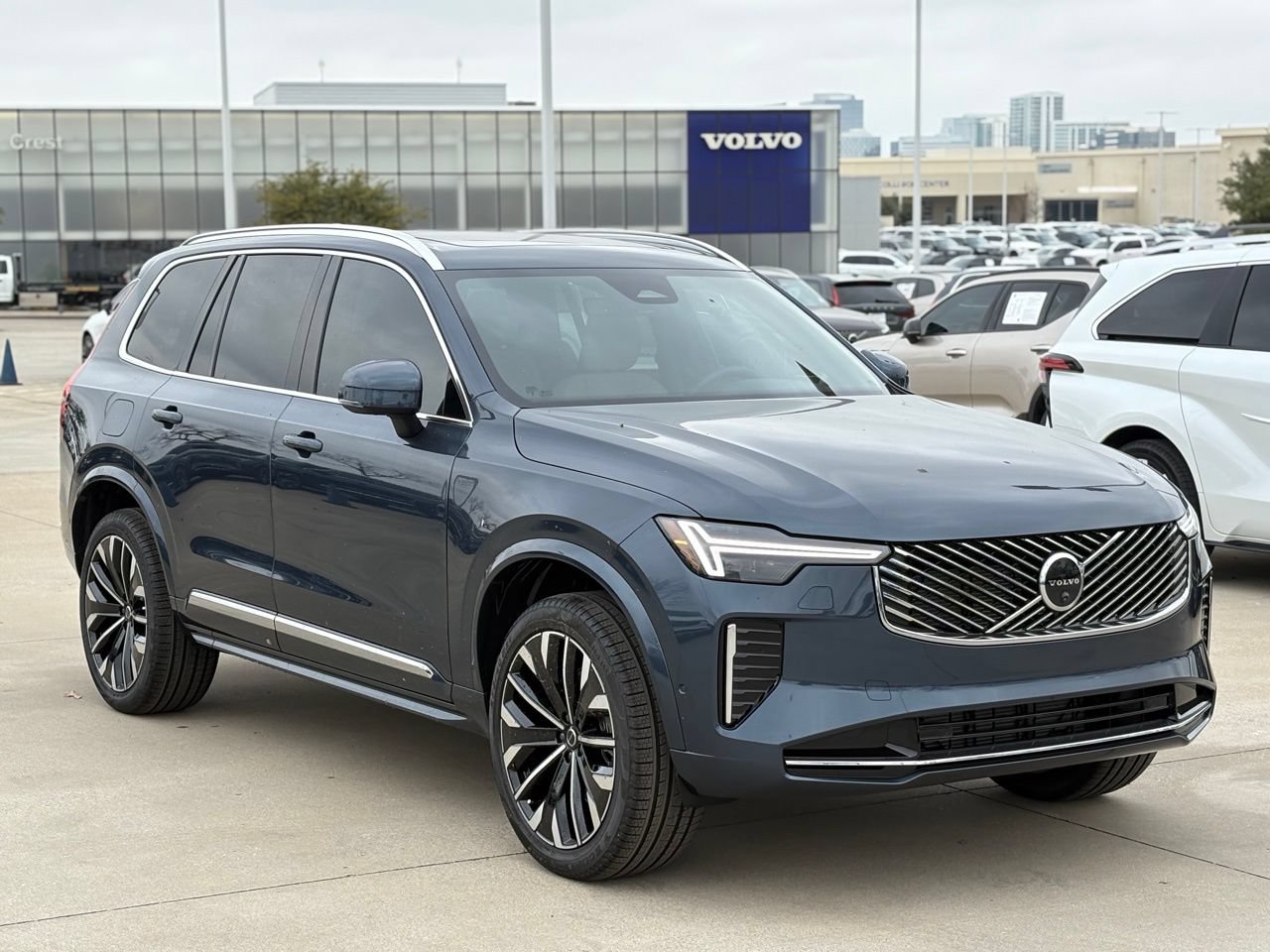 New 2026 Volvo XC90 B6 Plus AWD/4WD image 4