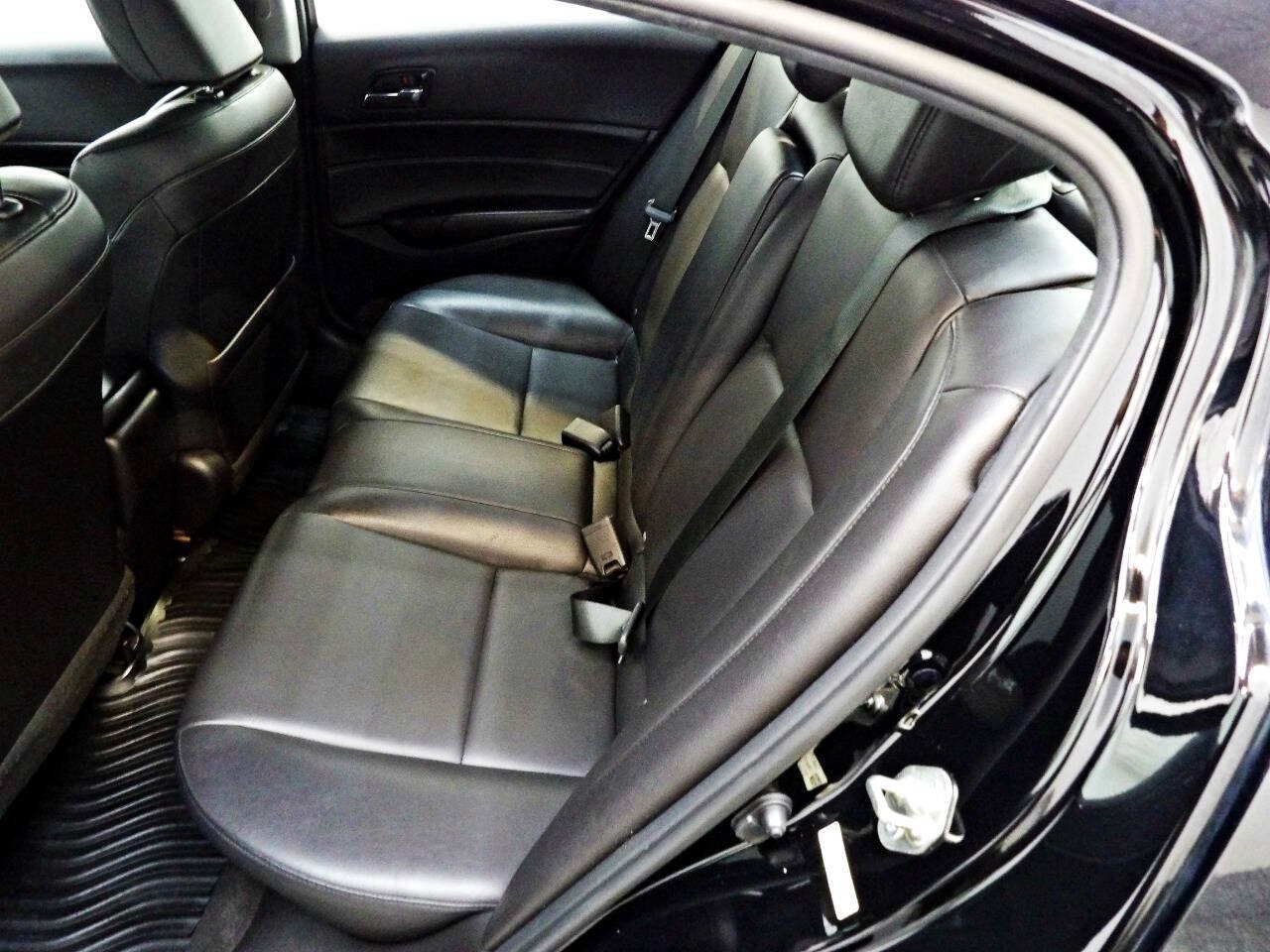Used 2016 Acura ILX FWD image 10