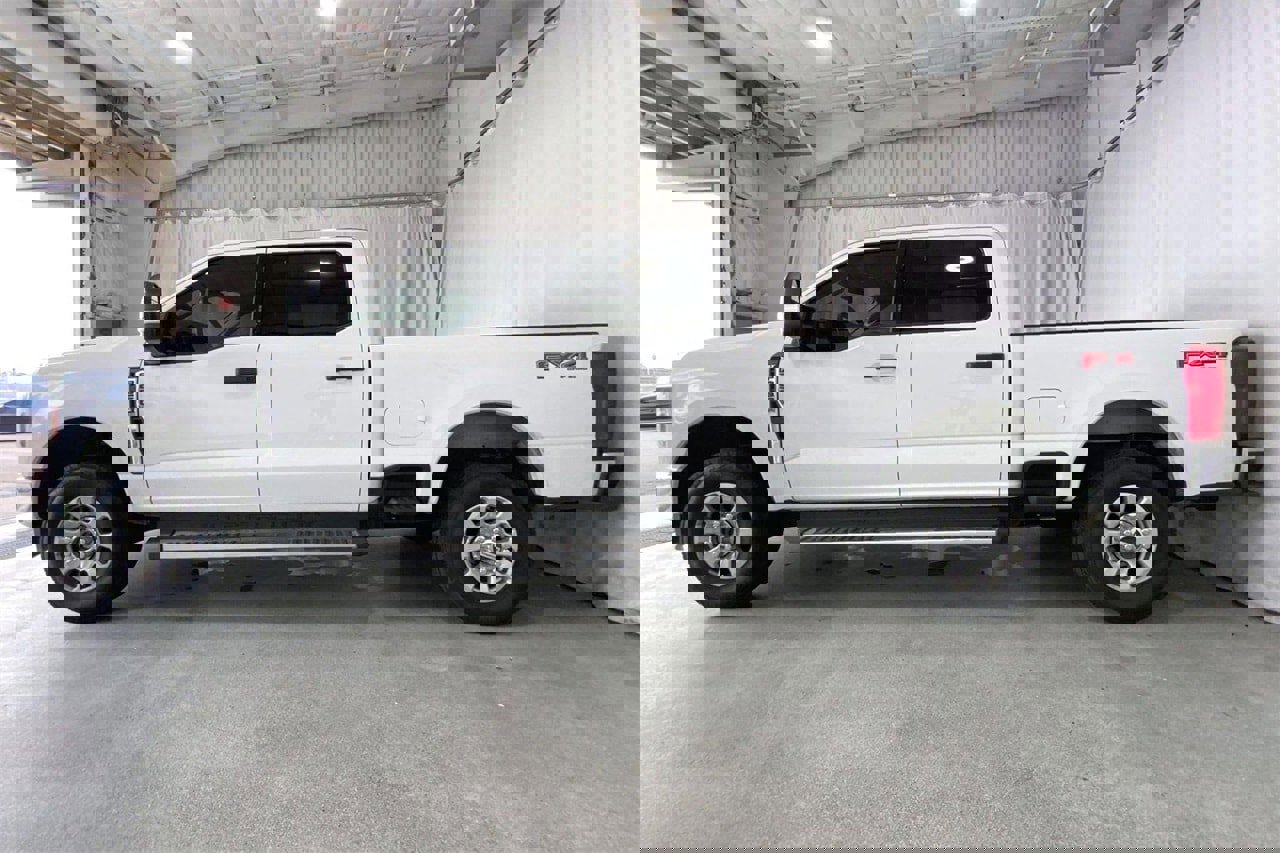 Used 2023 Ford F250 XLT w/ FX4 Off-Road Package image 24