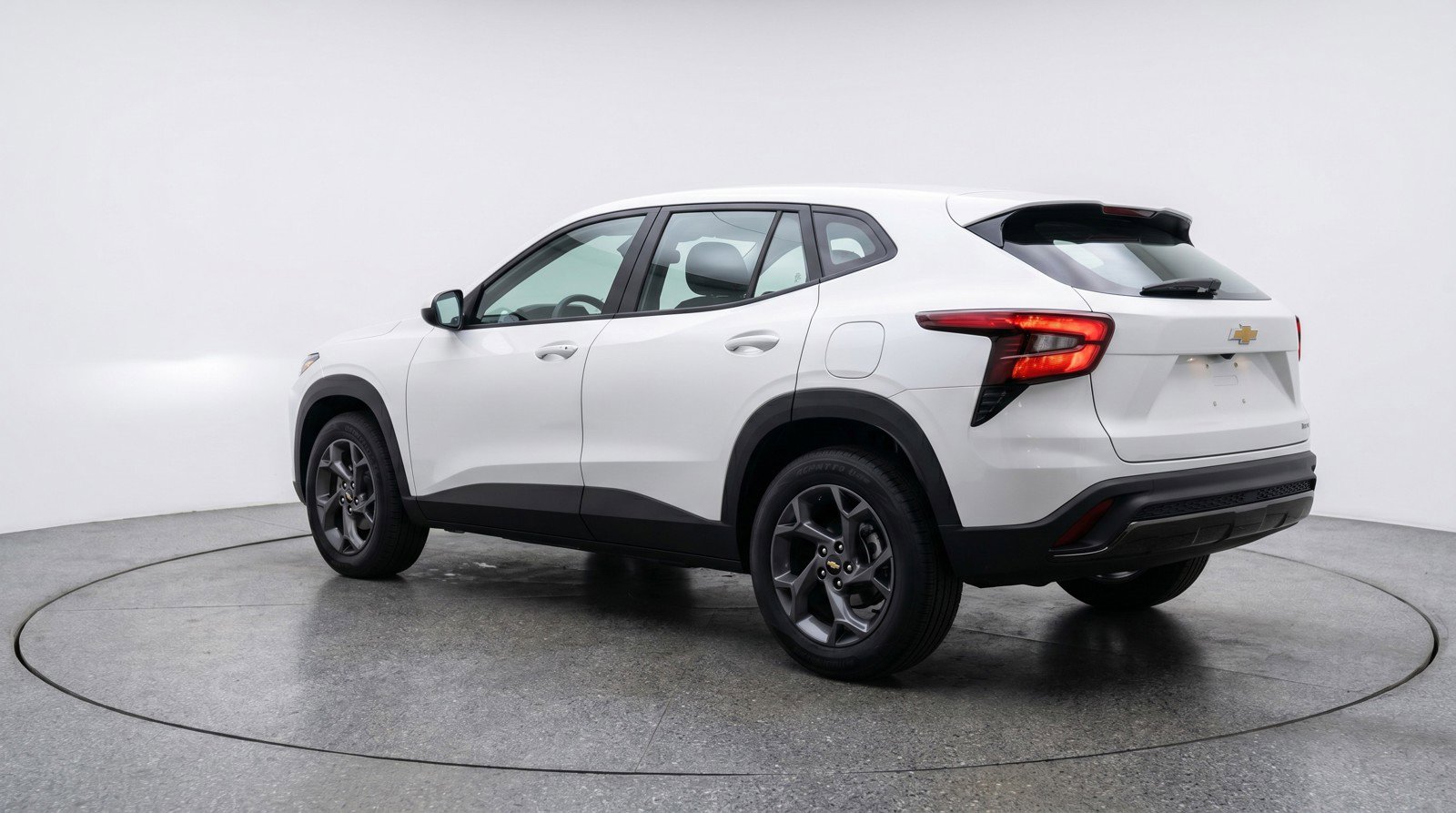 Used 2025 Chevrolet Trax LT FWD image 6