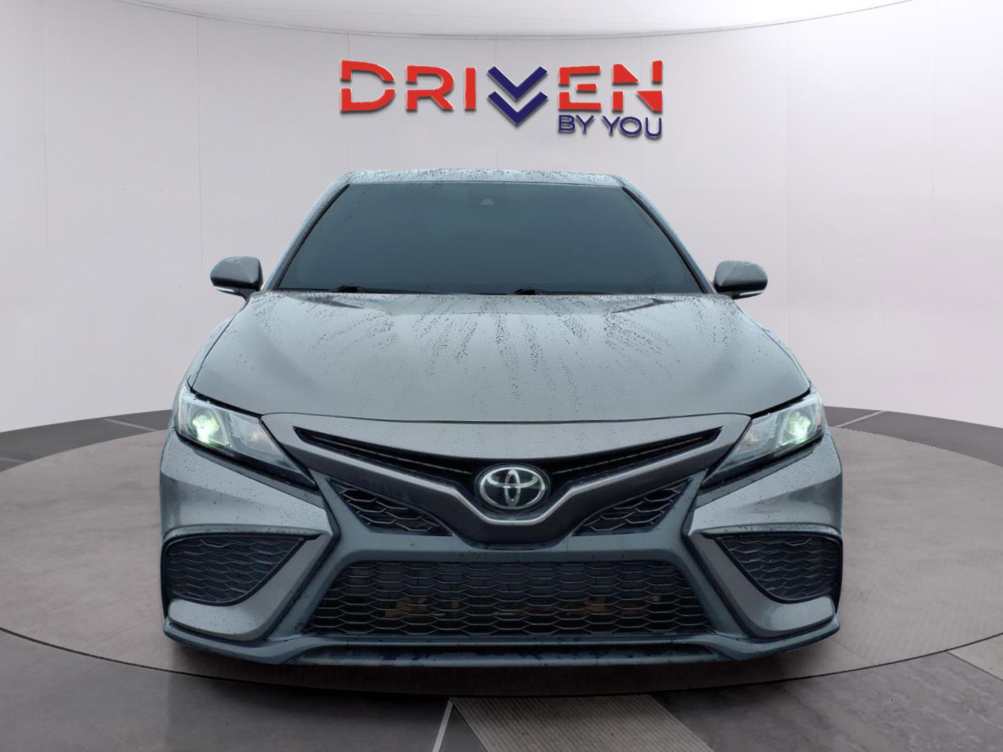 Used 2023 Toyota Camry SE image 10