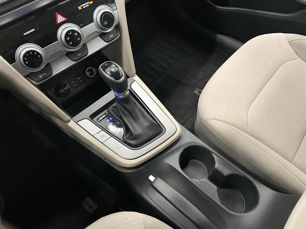 Used 2019 Hyundai Elantra SEL image 25