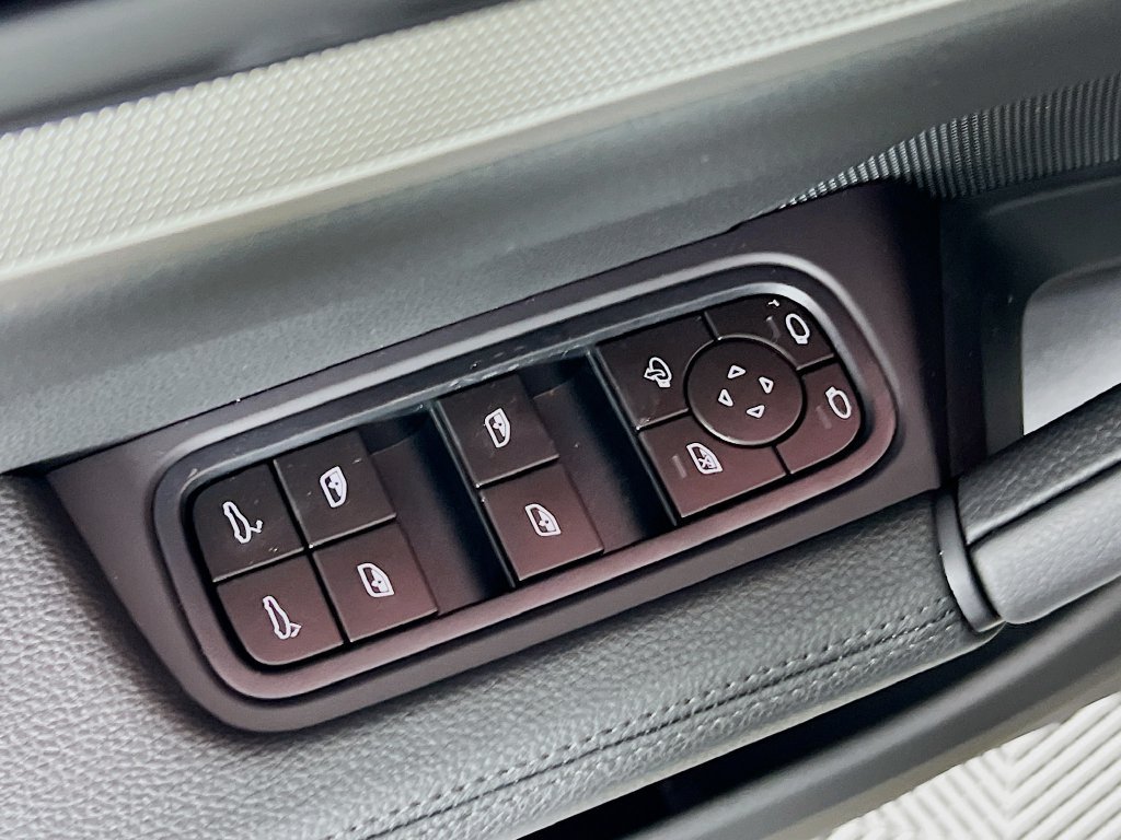 New 2026 Porsche Cayenne S AWD/4WD image 20