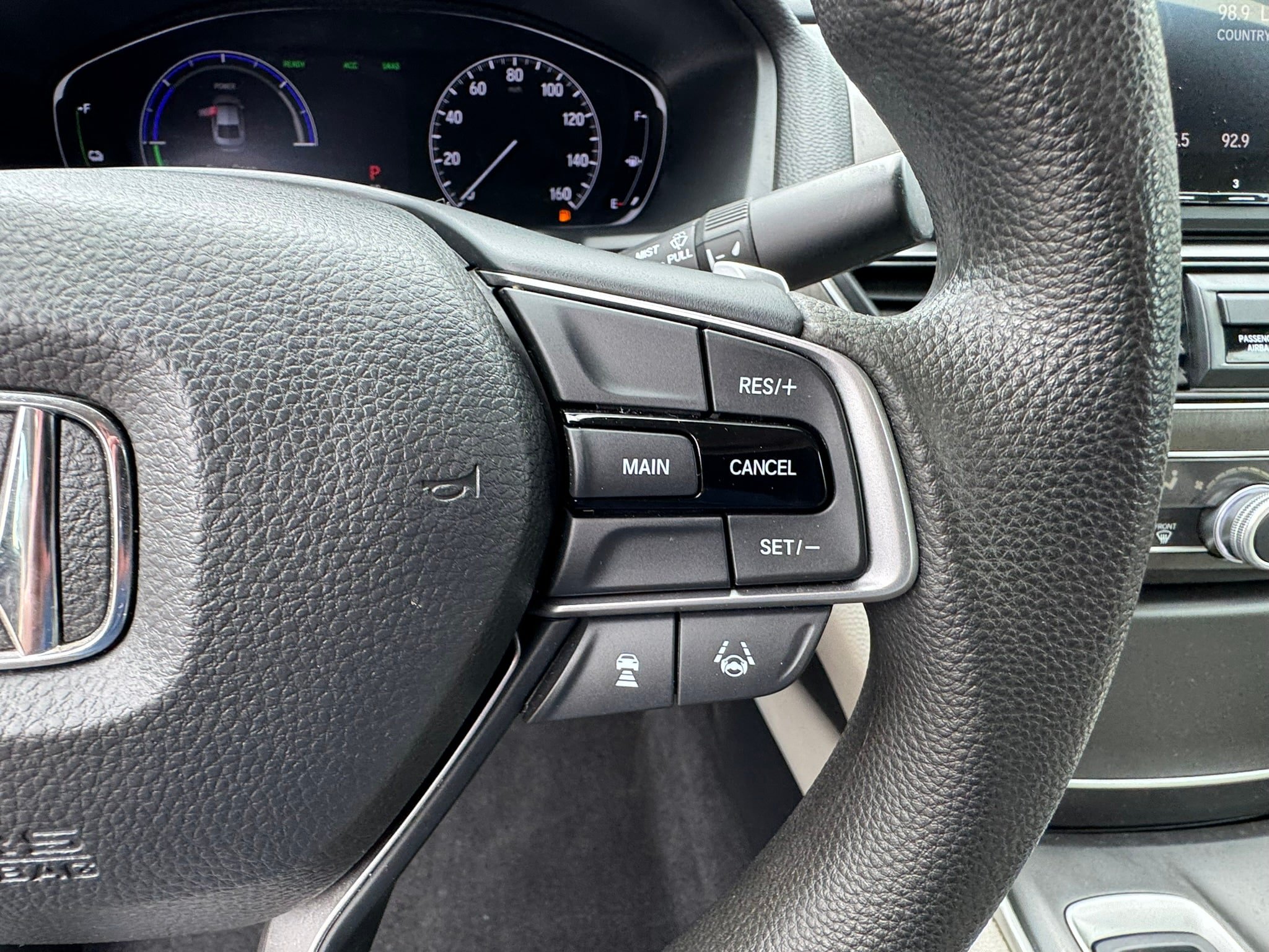 Used 2018 Honda Accord Hybrid image 19