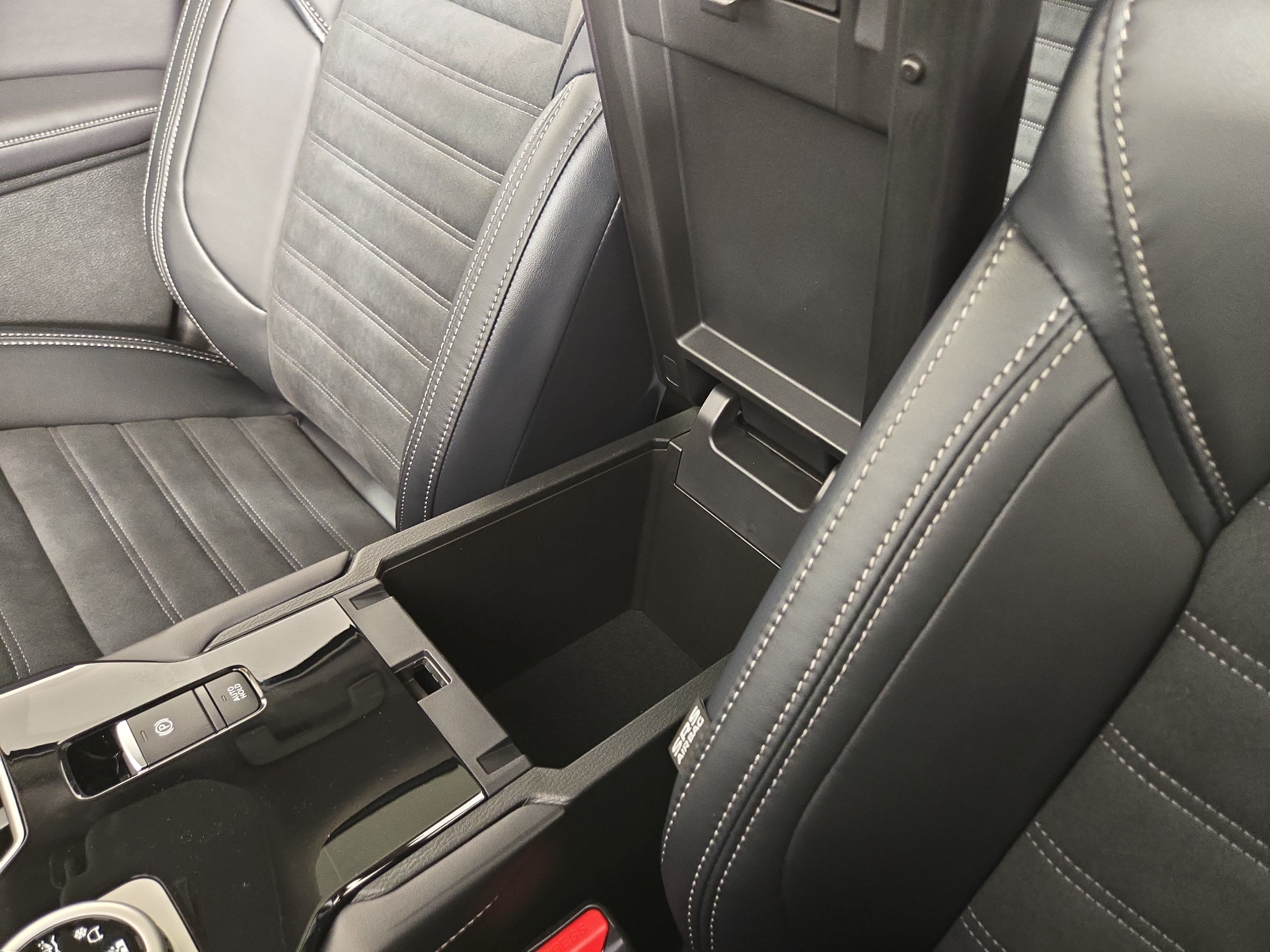 New 2026 Mitsubishi Outlander AWD image 29