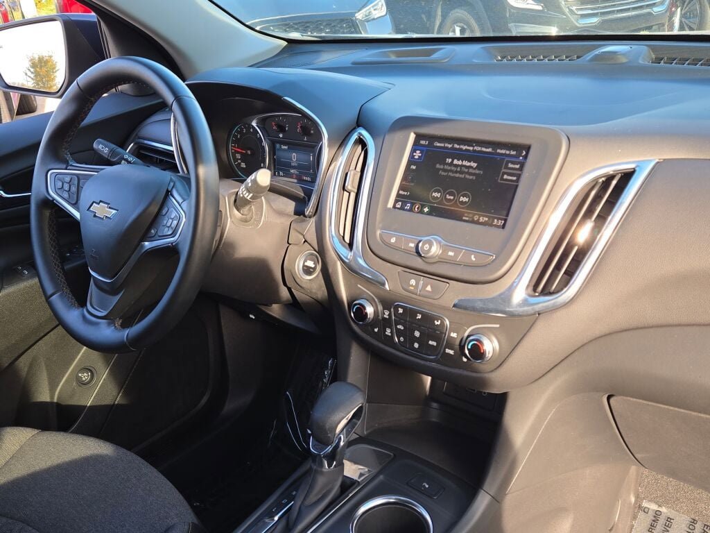 Used 2023 Chevrolet Equinox LT image 7