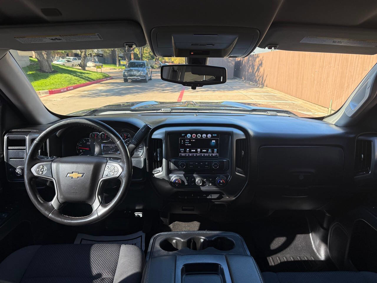Used 2018 Chevrolet Silverado 1500 LT w/ LT Eassist Package image 21