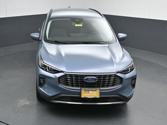 Certified 2025 Ford Escape Platinum AWD/4WD image 45