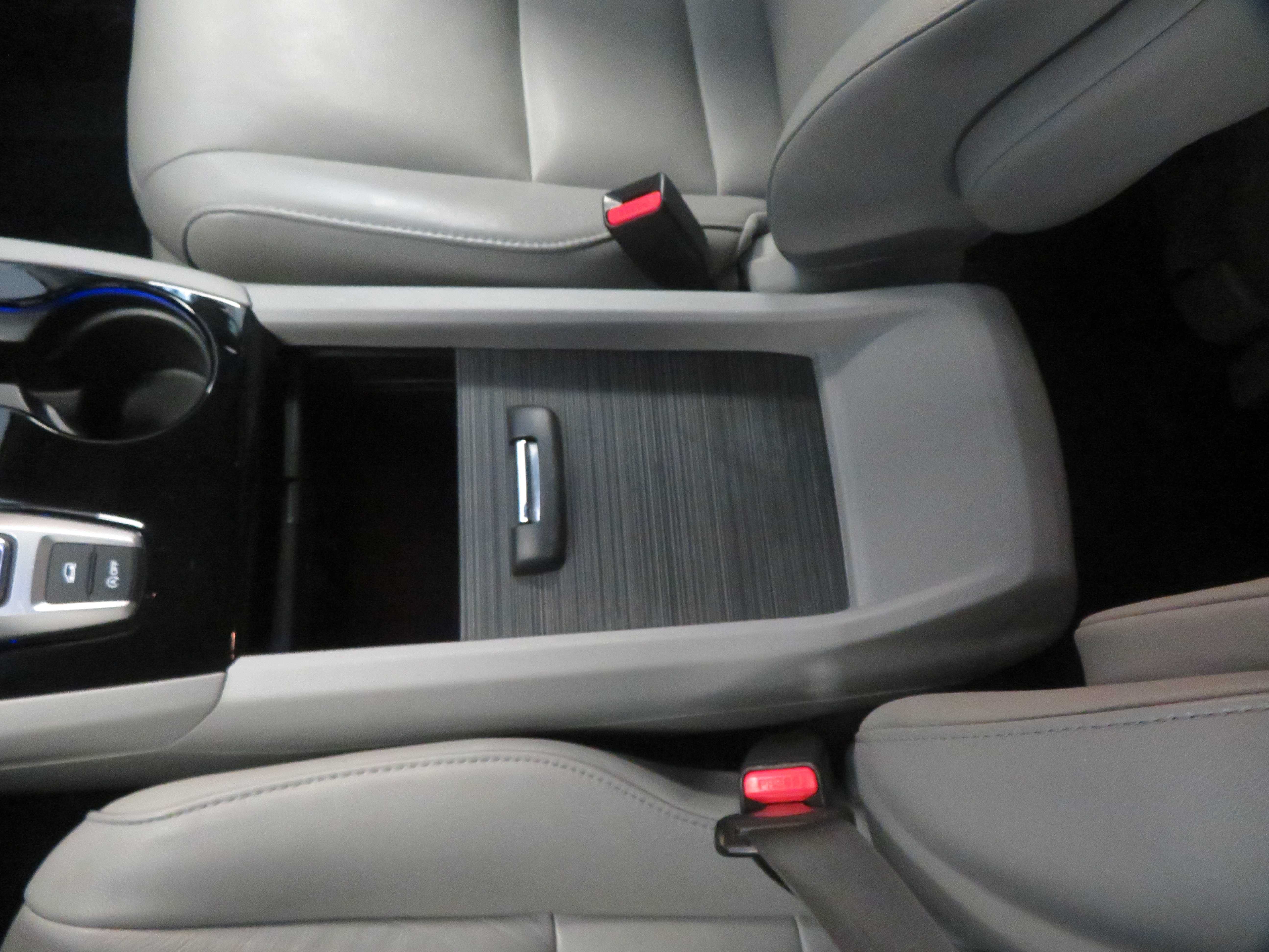 Used 2017 Honda Pilot Touring image 47