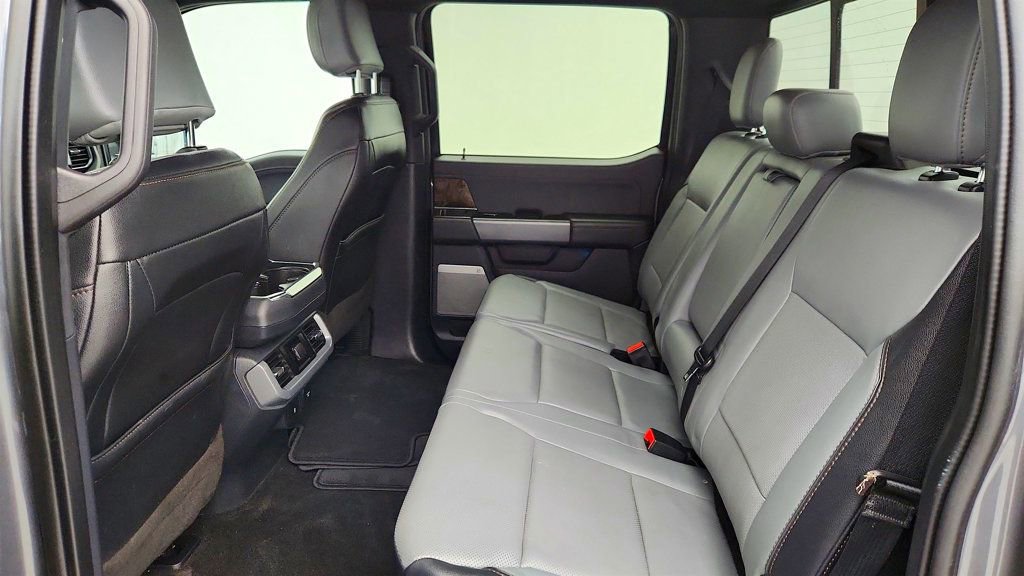 Used 2023 Ford F150 Lightning Lariat image 18