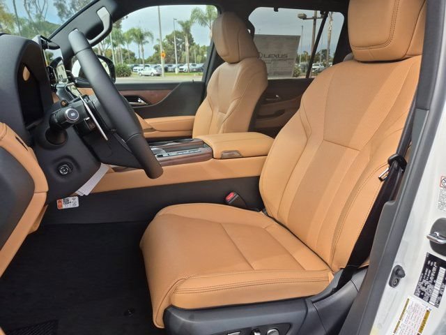 New 2026 Lexus LX 700h Luxury AWD/4WD image 11