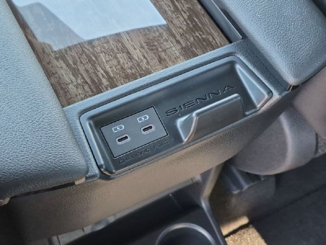 New 2026 Toyota Sienna Limited FWD image 26