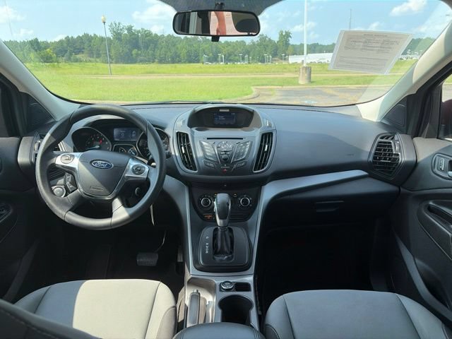 Used 2015 Ford Escape SE FWD video 5