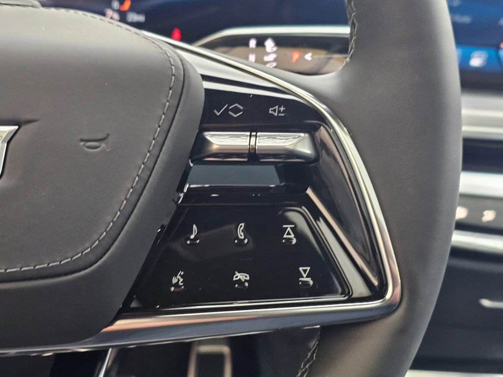 New 2026 Cadillac Lyriq Signature Sport w/ Nappa Leather Package AWD/4WD image 25