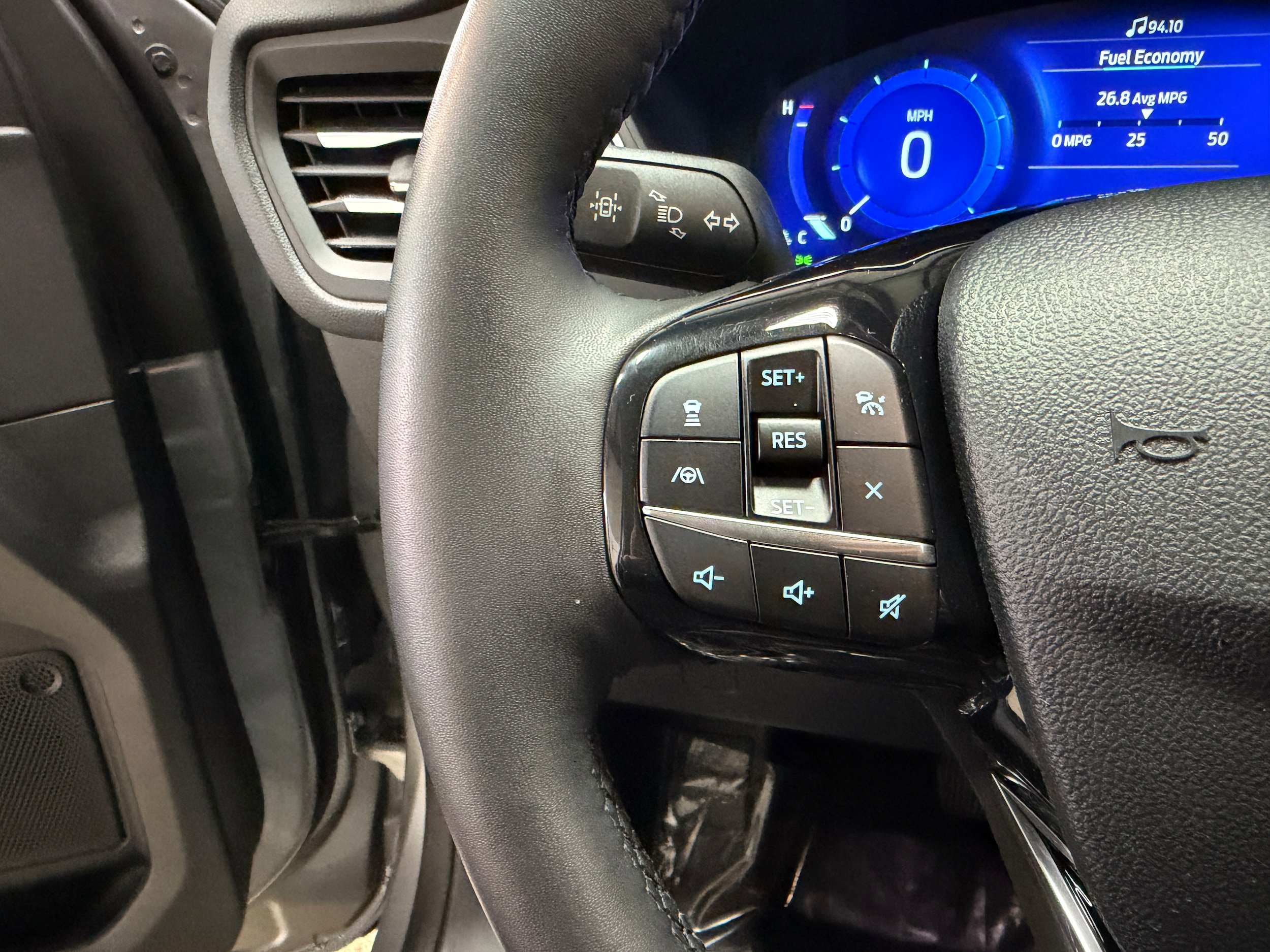 Certified 2022 Ford Escape Titanium AWD/4WD image 17