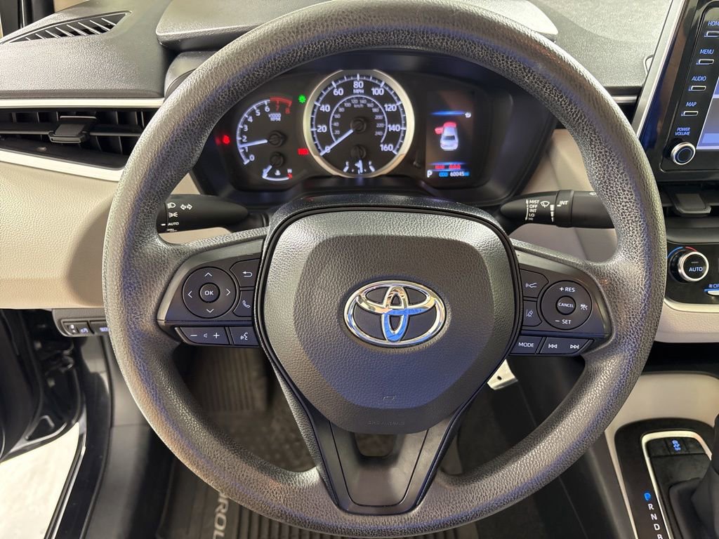 Used 2020 Toyota Corolla LE FWD image 30