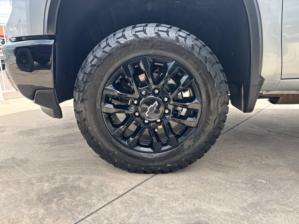Used 2025 Chevrolet Silverado 2500 LT w/ Trail Boss Package AWD/4WD image 23