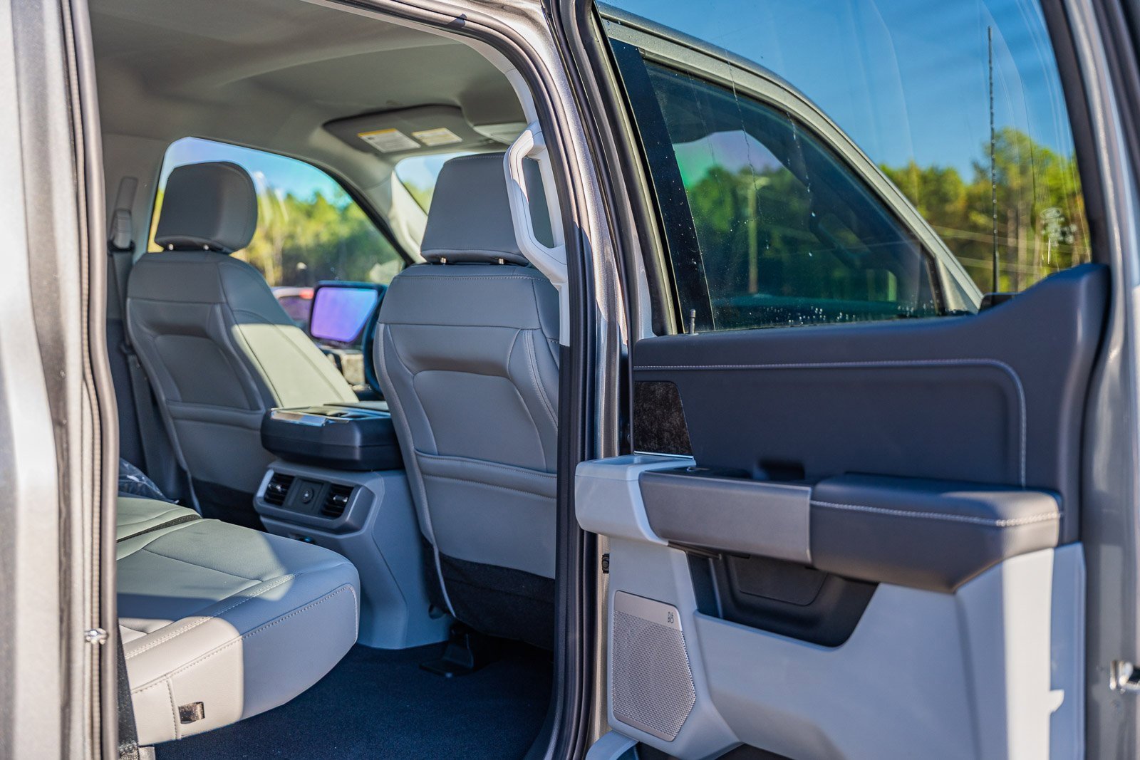 New 2025 Ford F150 Lightning Flash image 14