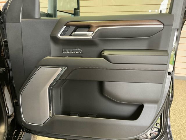 Used 2024 Chevrolet Silverado 1500 High Country w/ High Country Premium Package image 23