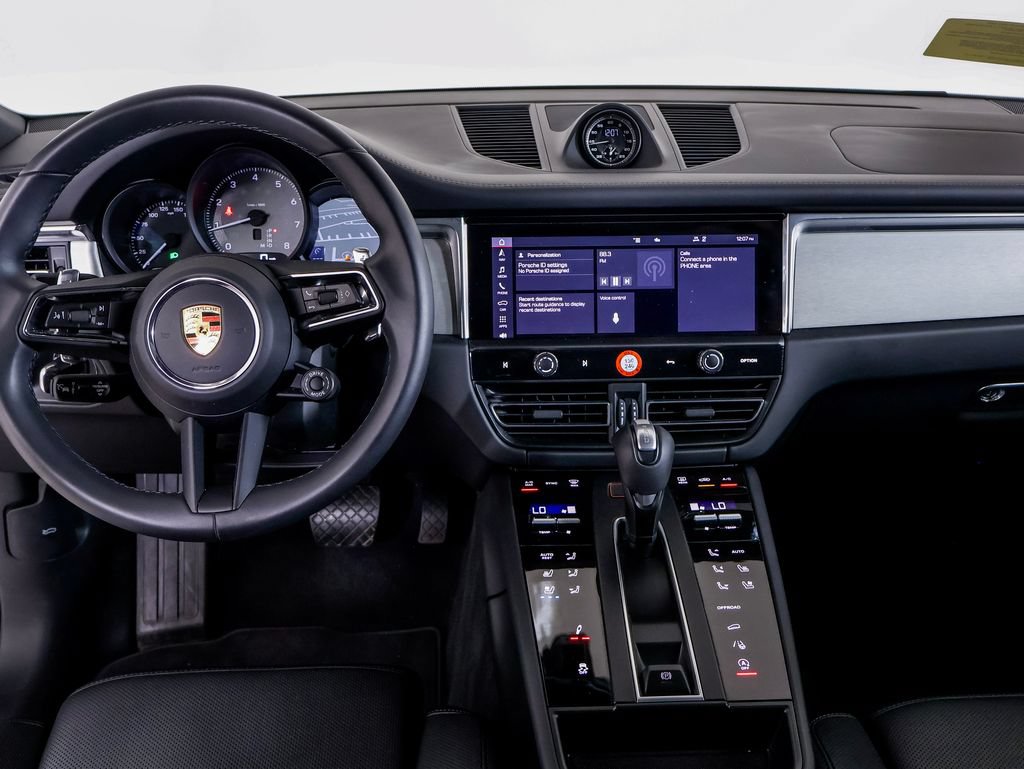Certified 2026 Porsche Macan S AWD/4WD image 24