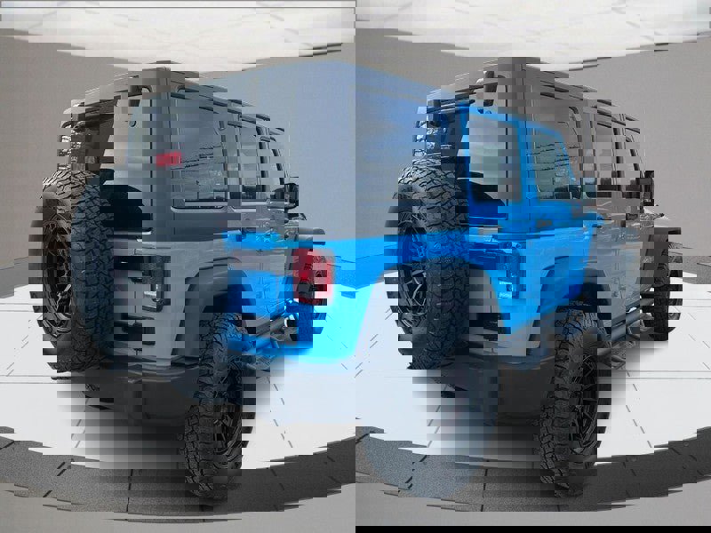 Used 2018 Jeep Wrangler Unlimited Sport w/ Connectivity Group image 3