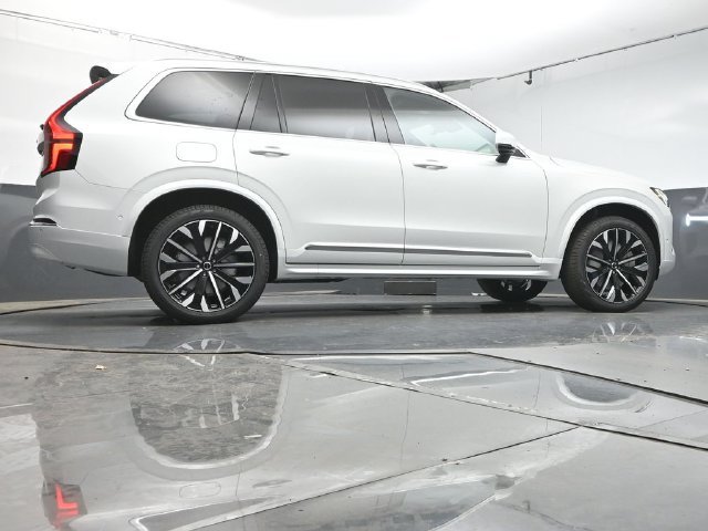 Used 2026 Volvo XC90 T8 Plus w/ Protection Package Premier AWD/4WD image 41