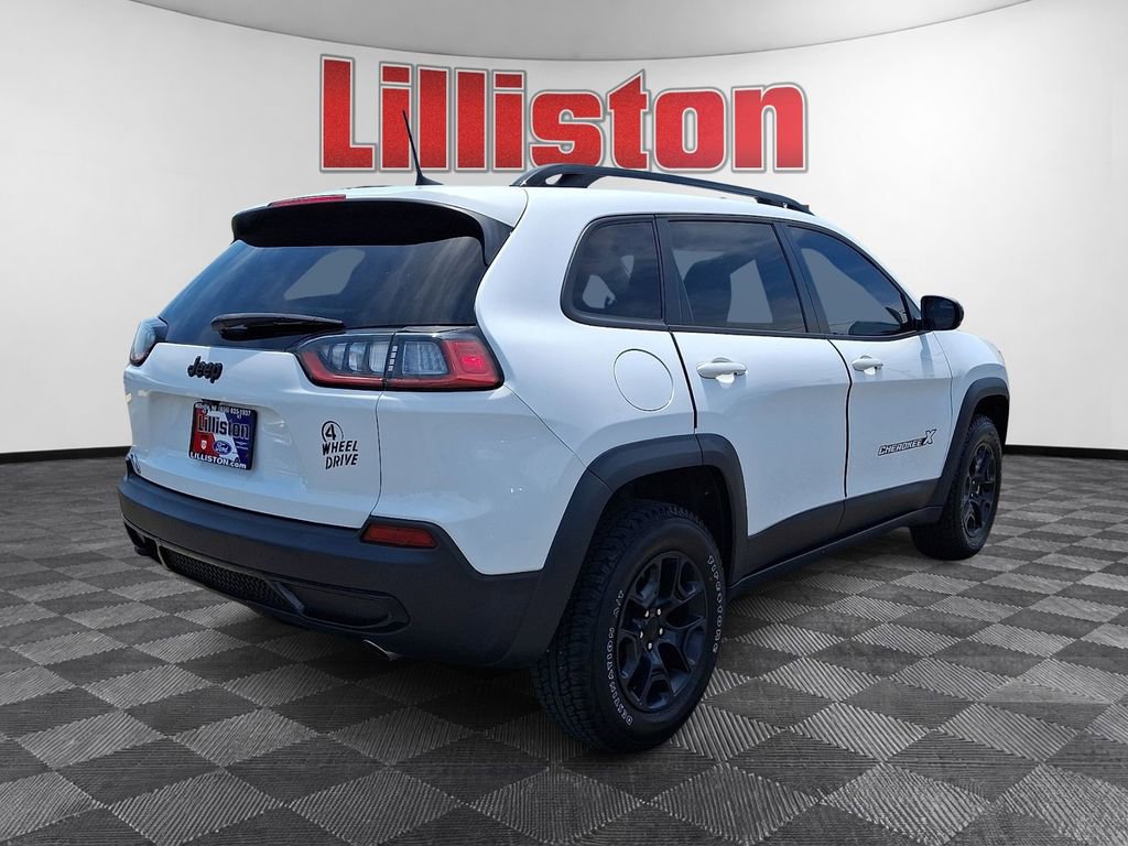 Used 2022 Jeep Cherokee Latitude w/ Sun & Sound Group AWD/4WD image 4