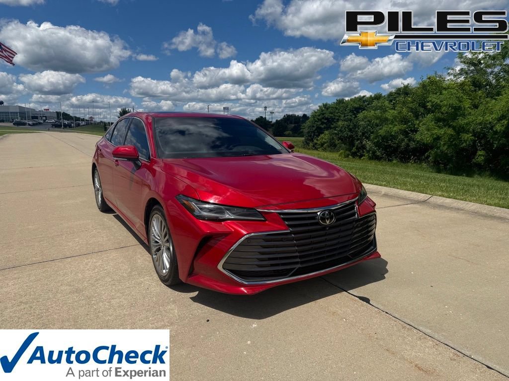 Used 2022 Toyota Avalon Limited w/ Advanced Safety Package FWD video 1