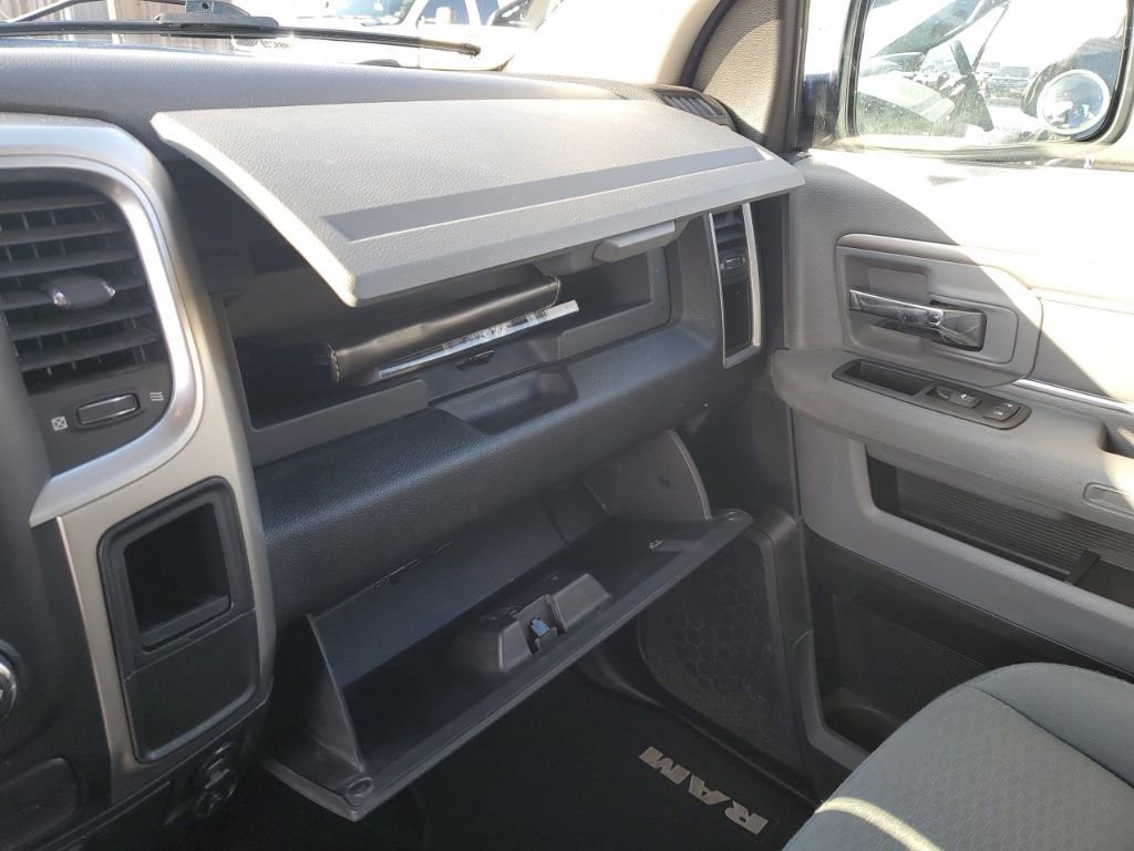 Used 2014 RAM 2500 SLT image 23