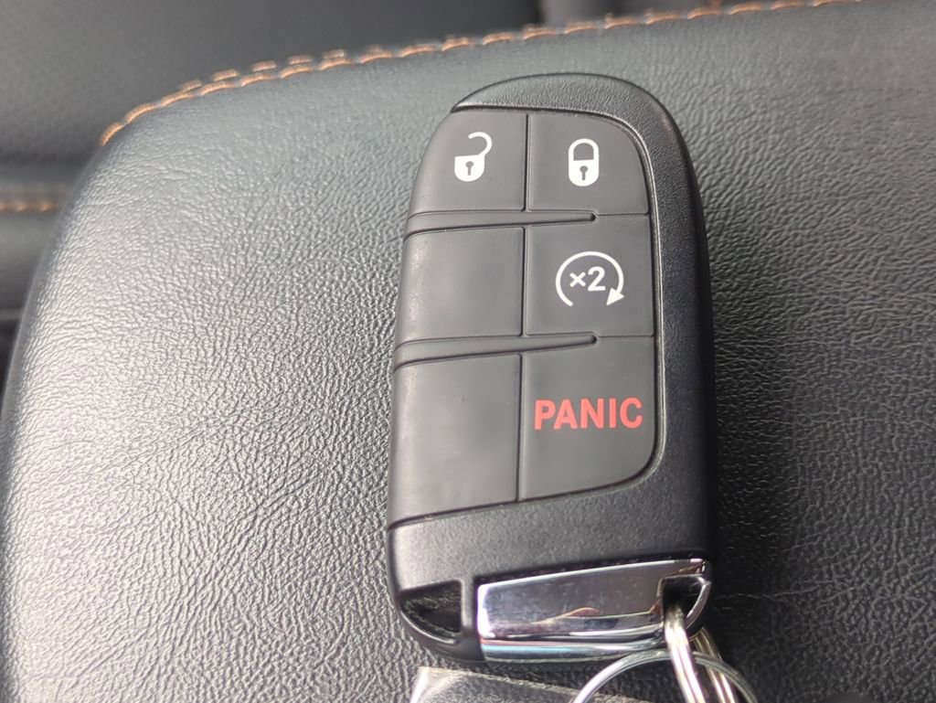 Used 2020 Jeep Compass Limited image 31