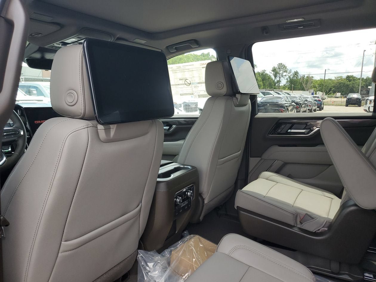 New 2026 GMC Yukon XL Elevation w/ Elevation Premium Package AWD/4WD image 10