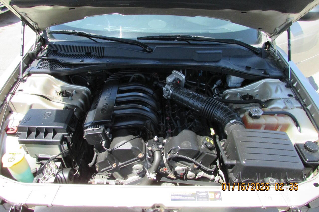 Used 2006 Chrysler 300 w/ Sound Group image 22