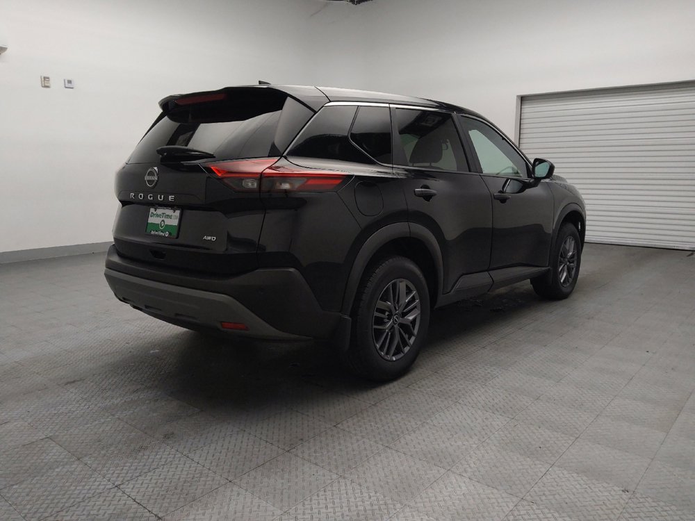 Used 2023 Nissan Rogue S AWD/4WD image 9