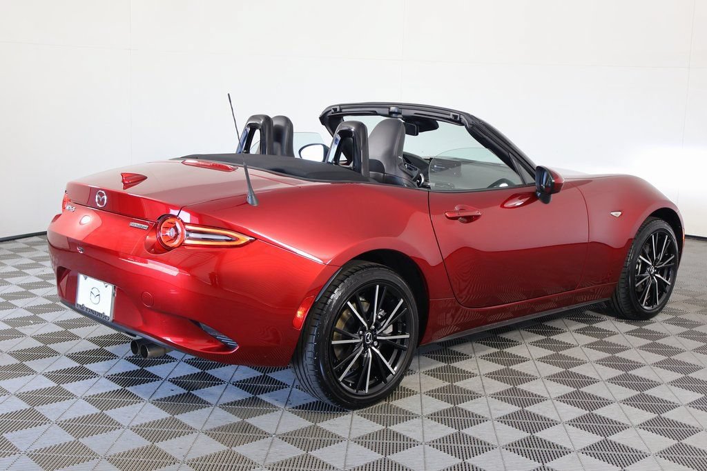 Certified 2025 MAZDA MX-5 Miata Grand Touring w/ Weather Package RWD image 9