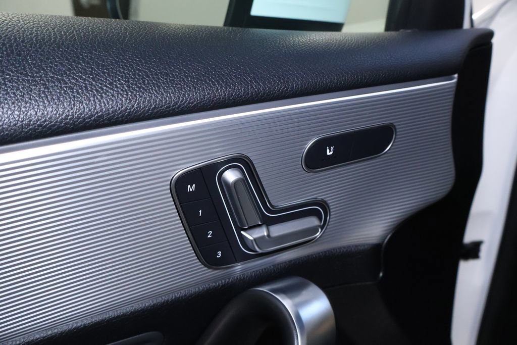 Used 2019 Mercedes-Benz A 220 4MATIC w/ Premium Package image 15