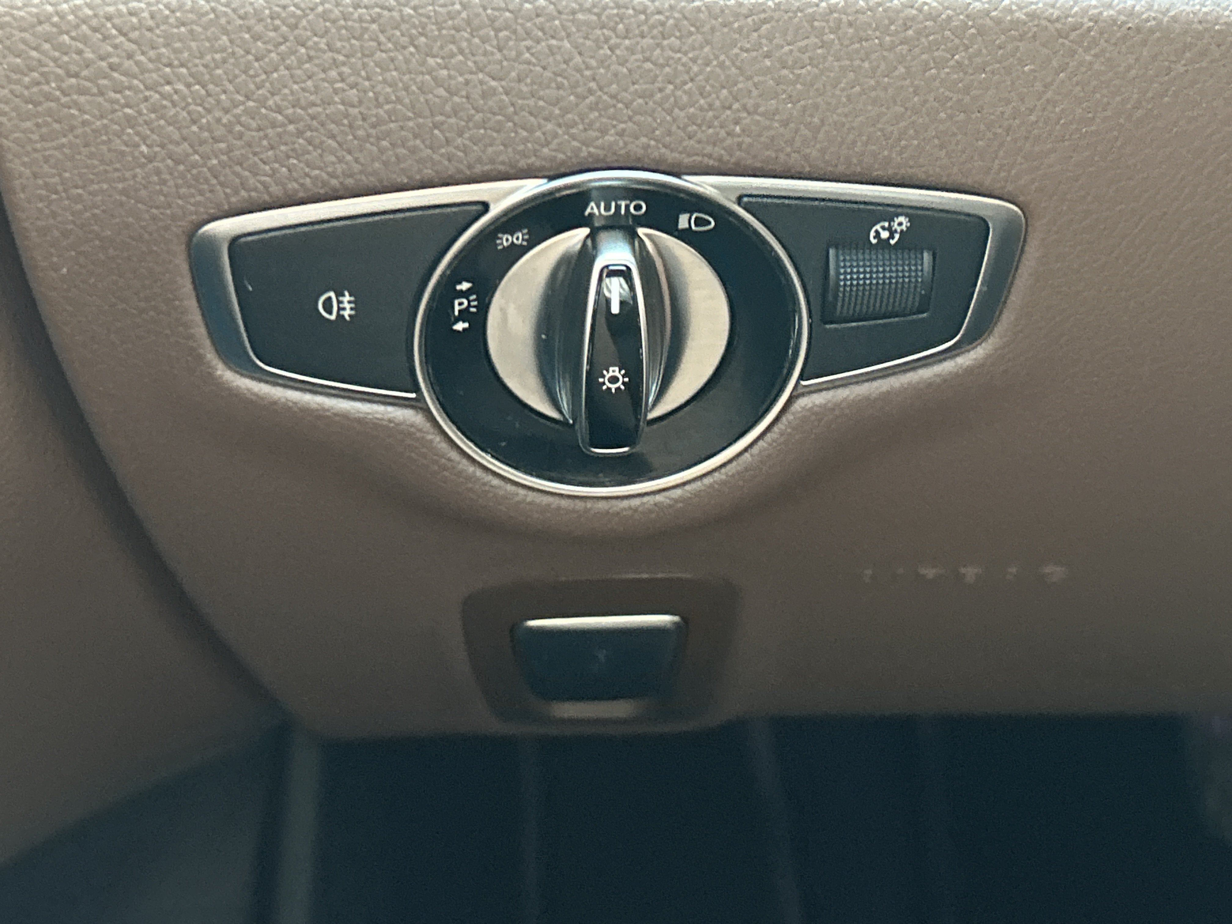 Certified 2023 Mercedes-Benz E 450 4MATIC Sedan image 23